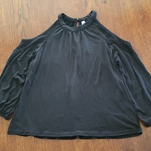 Peek a boo shoulder blouse